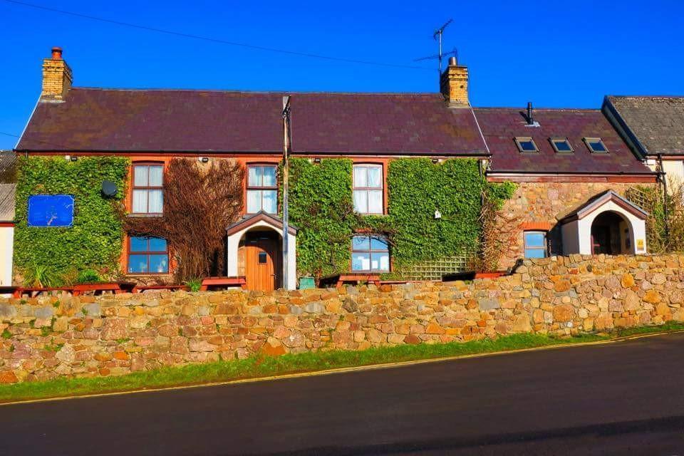 King'S Head Inn Llangennith Dış mekan fotoğraf