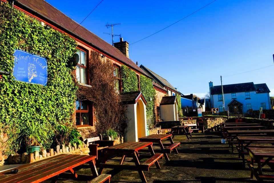 King'S Head Inn Llangennith Dış mekan fotoğraf