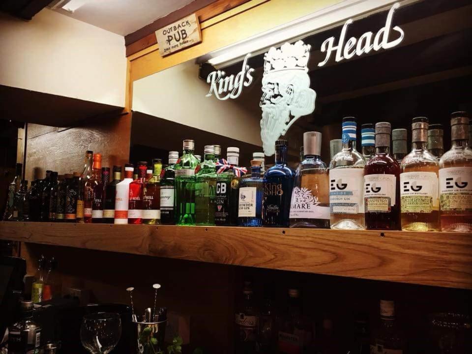 King'S Head Inn Llangennith Dış mekan fotoğraf
